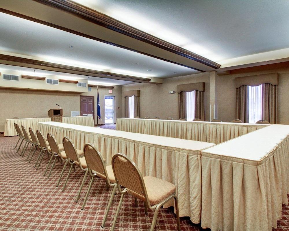 Clarion Suites Vidalia Riverfront photo 27