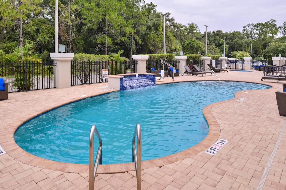 Holiday Inn Express Tampa N I-75 - University Area by IHG photo 29