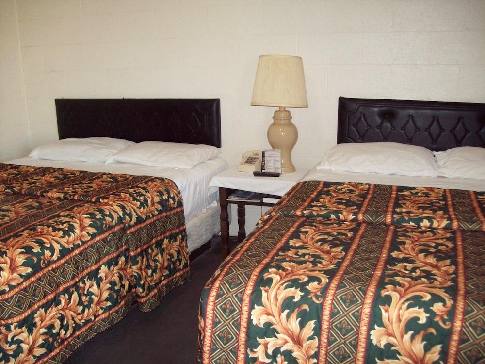 Budget Inn Sanderson photo 10
