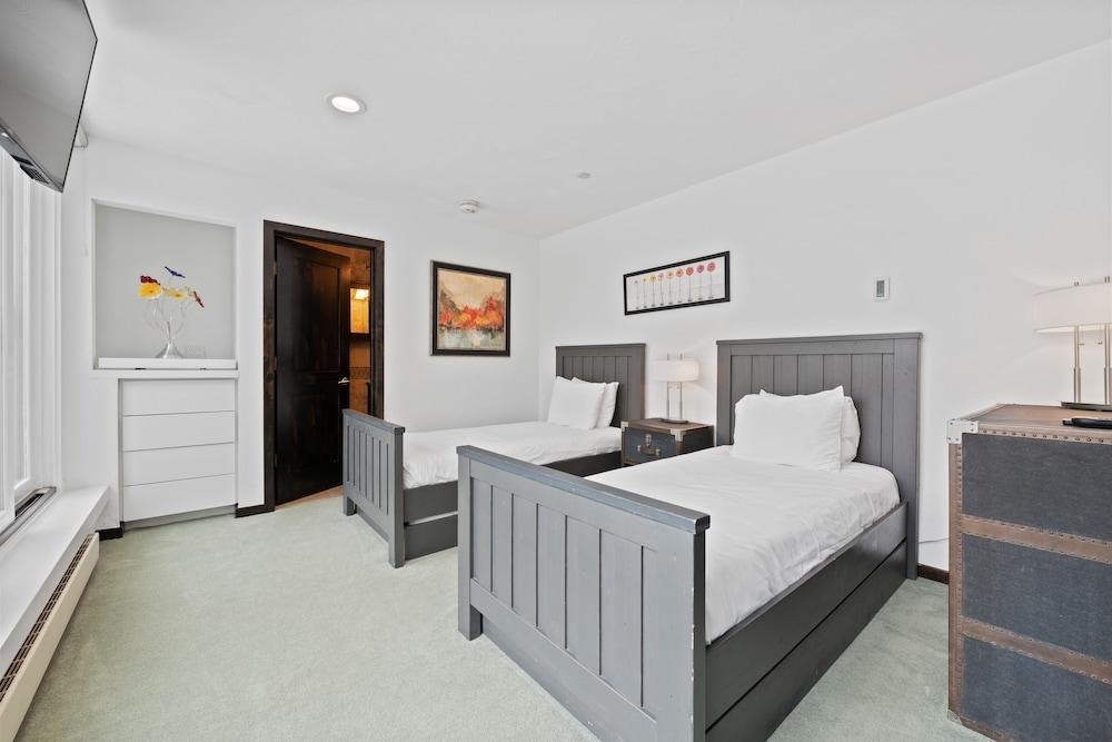 The Vail Spa Condominiums photo 6