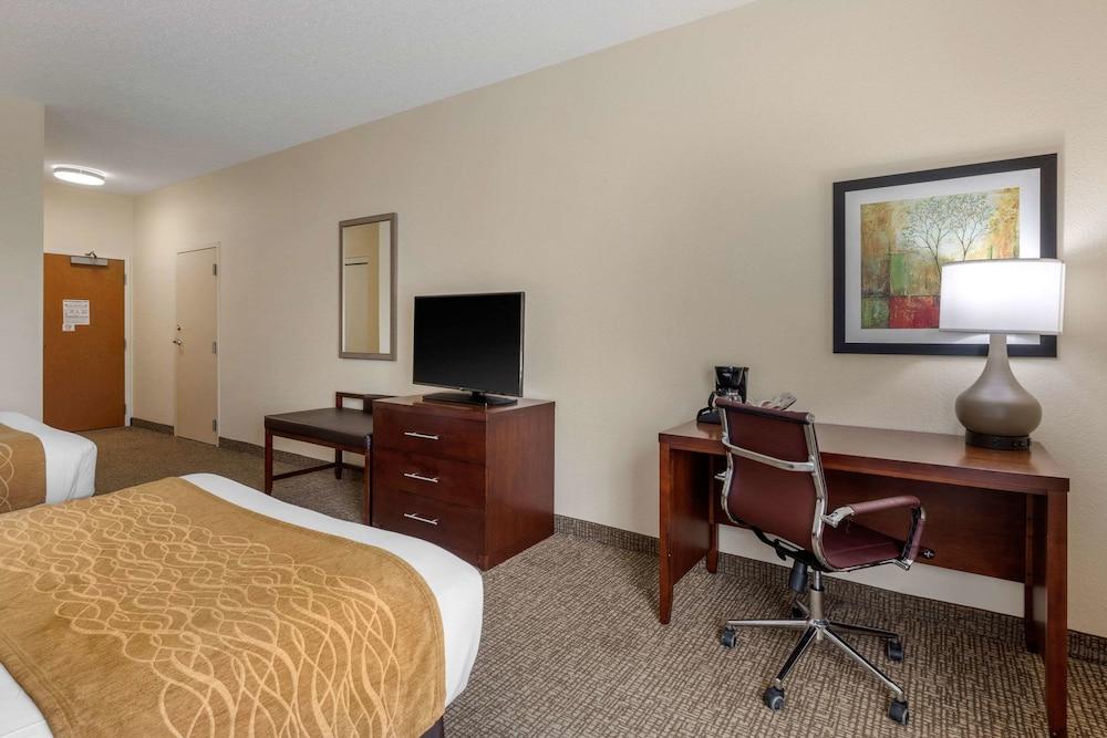 Comfort Inn & Suites Camden photo 17