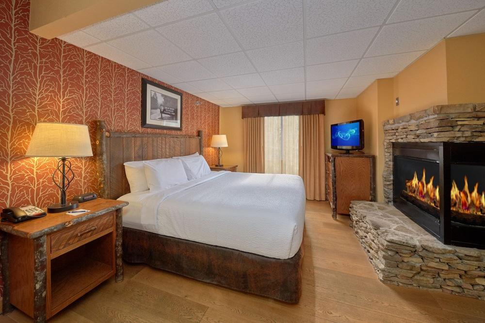 Old Creek Lodge photo 26