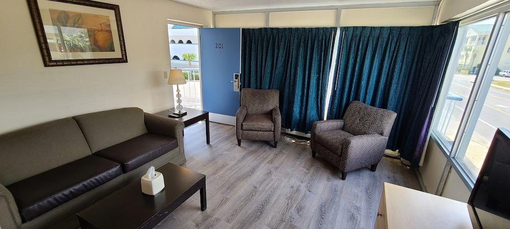 Twilight Surf Hotel Ocean Front photo 18