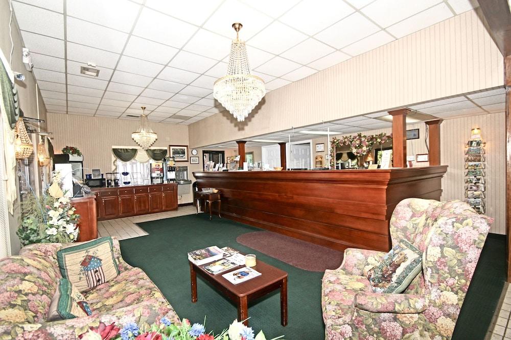 Hamilton Inn Jonesville NC photo 9