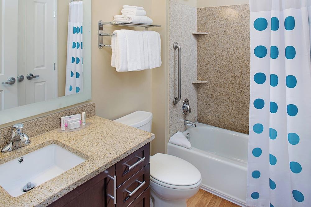 TownePlace Suites by Marriott Fayetteville North photo 12