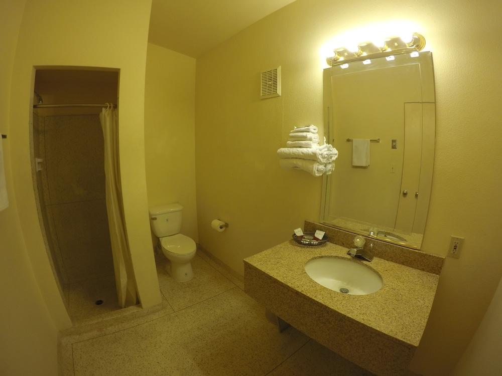 Indio Holiday Motel photo 7