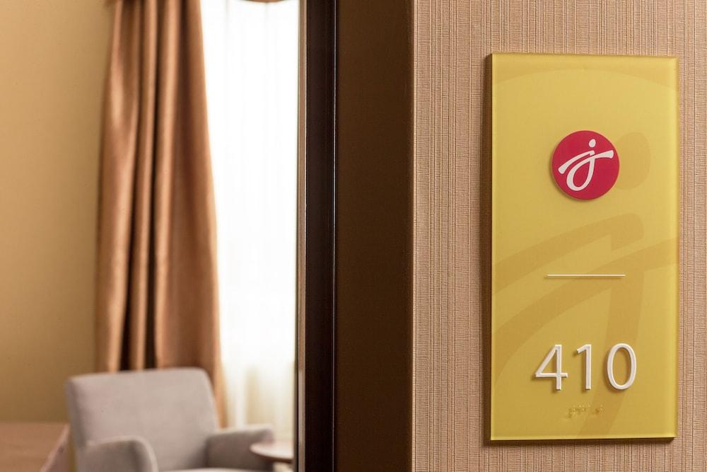 Jaslin Hotel photo 5
