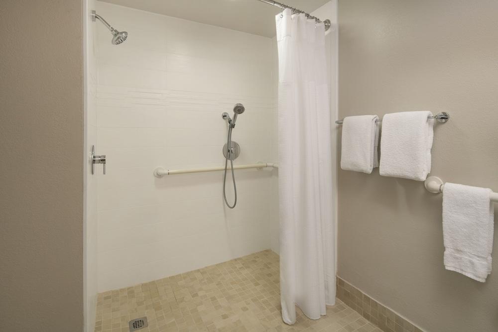 Residence Inn by Marriott Pleasant Hill photo 20