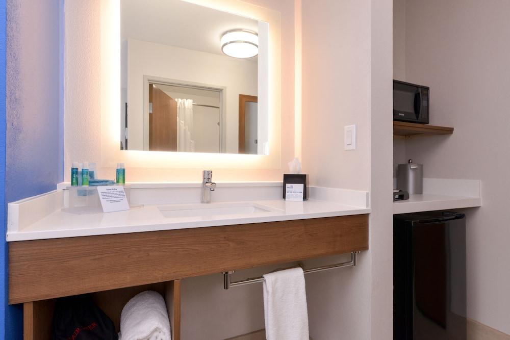 Holiday Inn Express Glenwood Springs by IHG photo 32