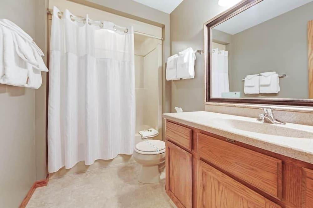 Chanticleer Inn photo 23