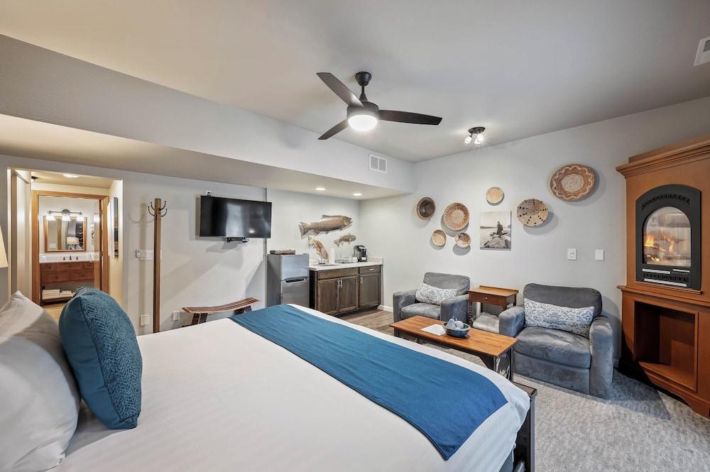All Seasons River Inn photo 8