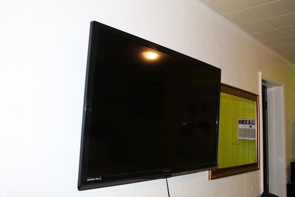 Arrowhead Motel photo 5