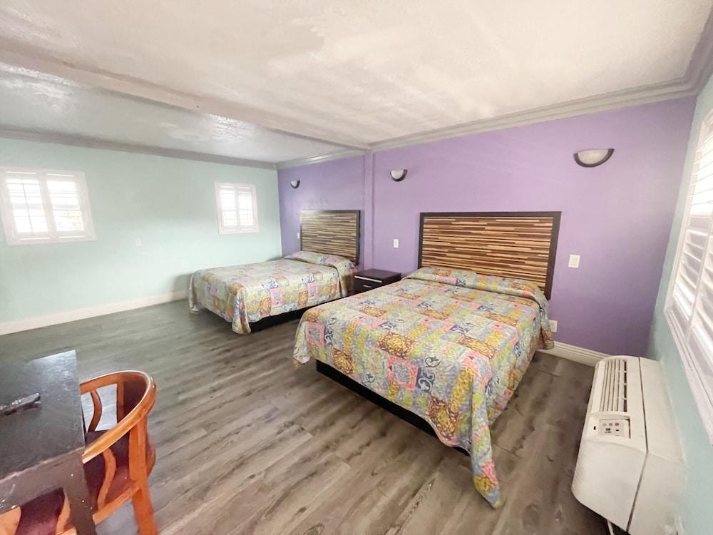 Economy Inn photo 5