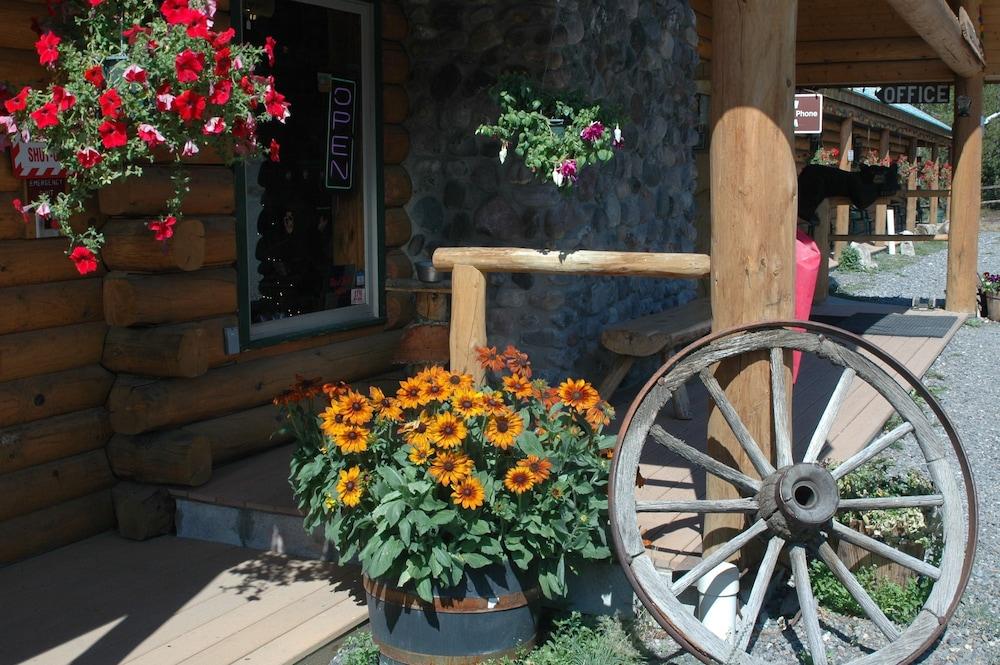 Lava Mountain Lodge photo 18