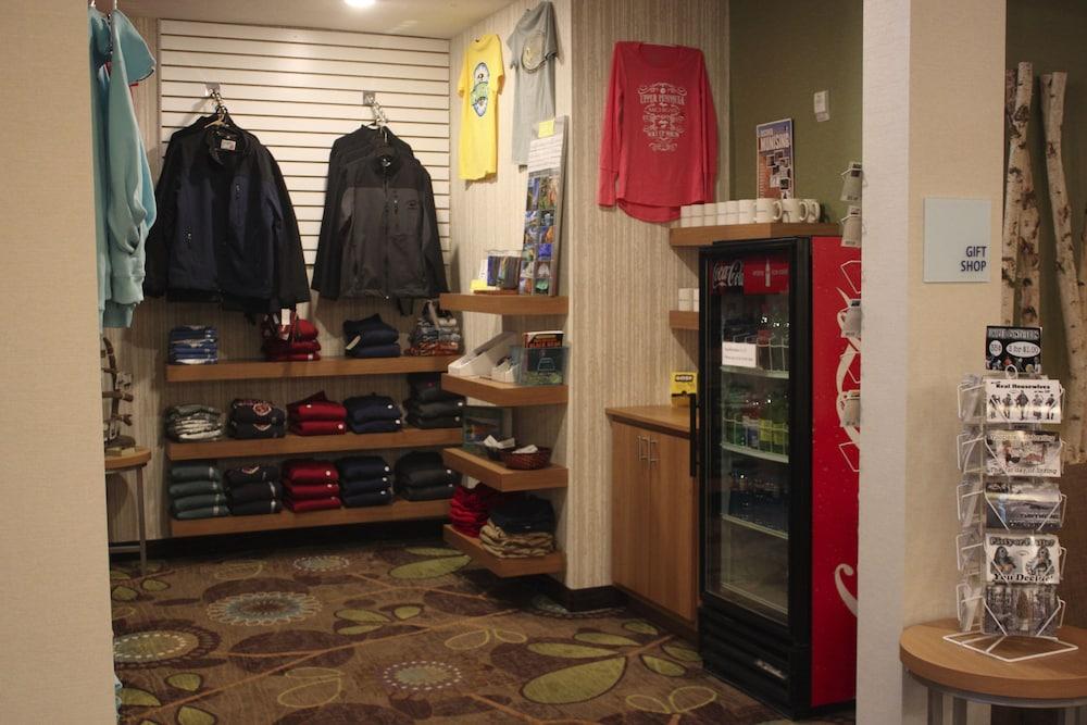 Holiday Inn Express Munising-Lakeview by IHG photo 6