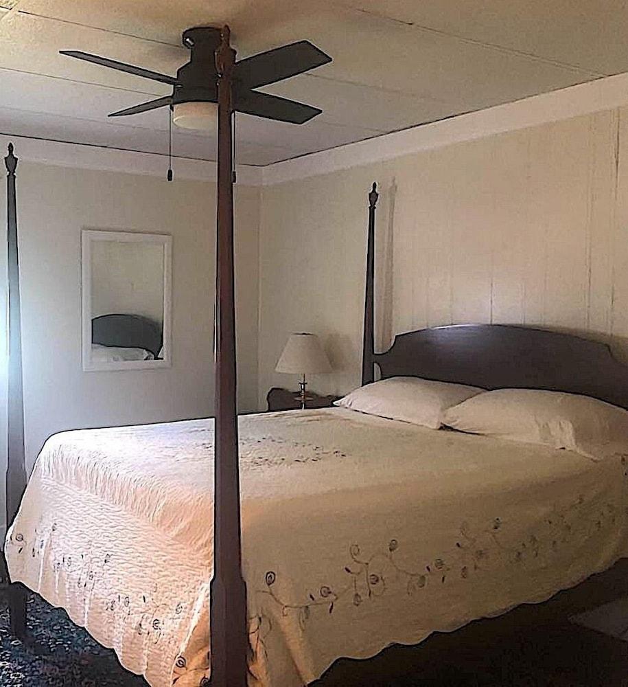 Cannon Hill Inn photo 53