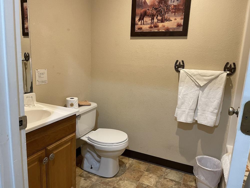 The Ranch Suites photo 32