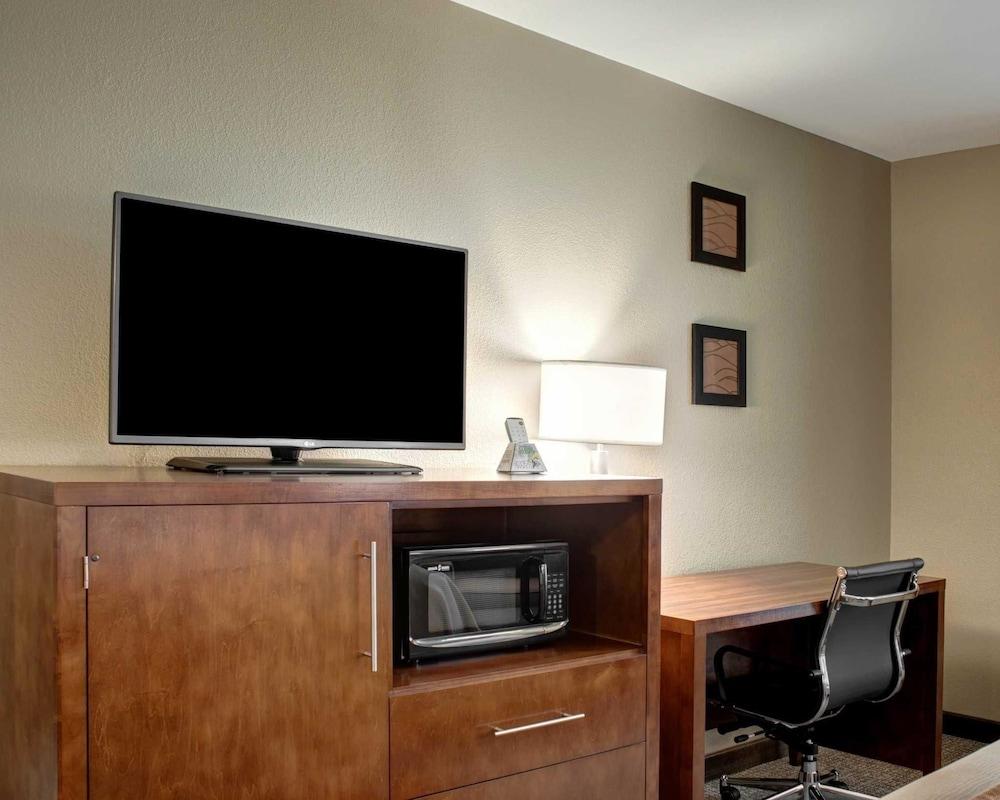 Comfort Inn & Suites Caldwell photo 13