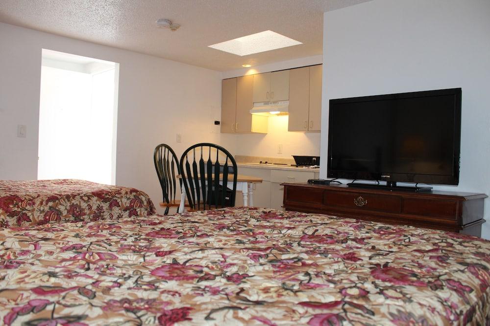 Oceanside Motel photo 7