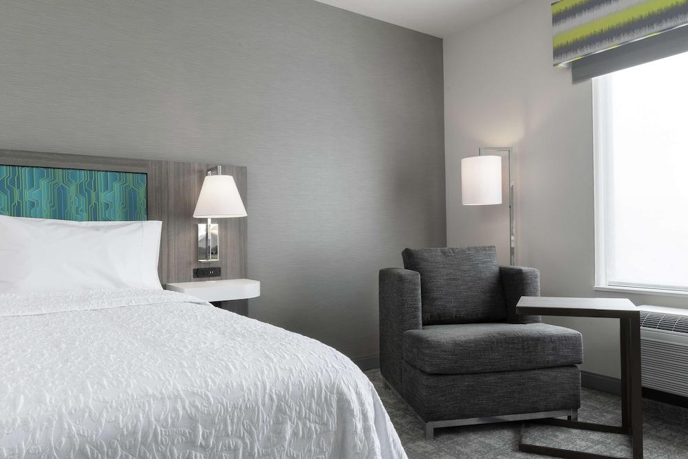 Hampton Inn O'Fallon photo 13