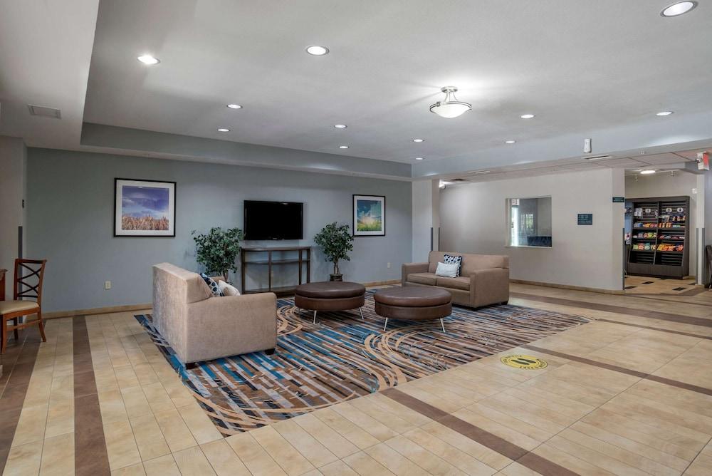 MainStay Suites Denham Springs - Baton Rouge East photo 12