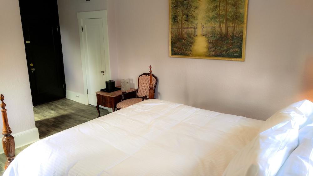 The DeLand Hotel photo 39