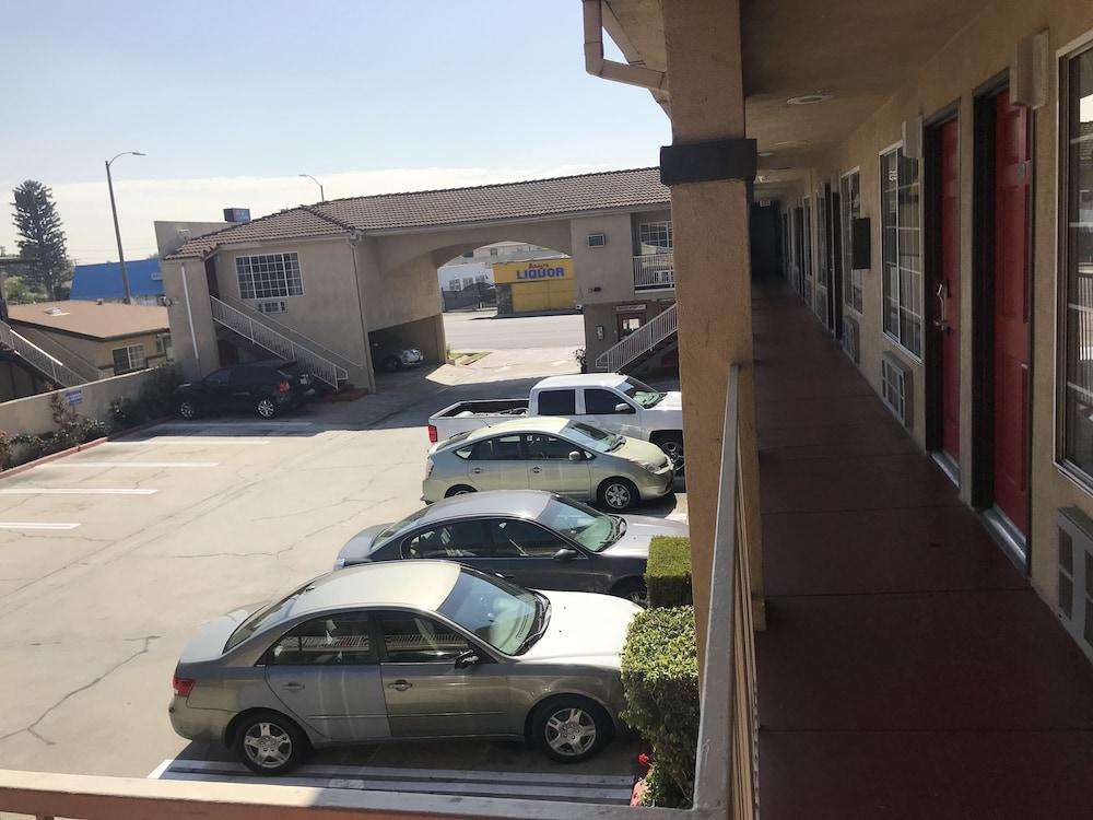 Economy Inn LAX photo 12