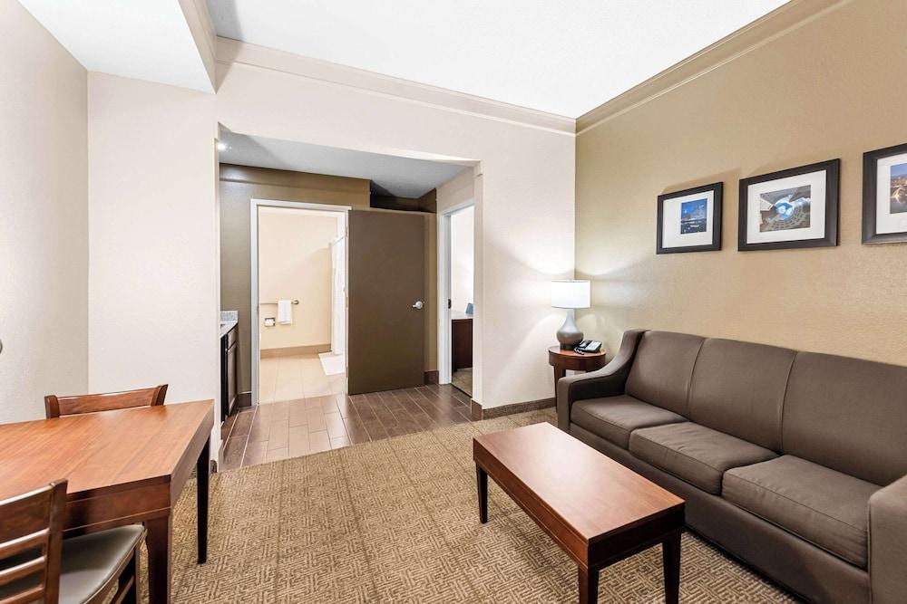 Comfort Inn & Suites Heath - Newark South photo 17