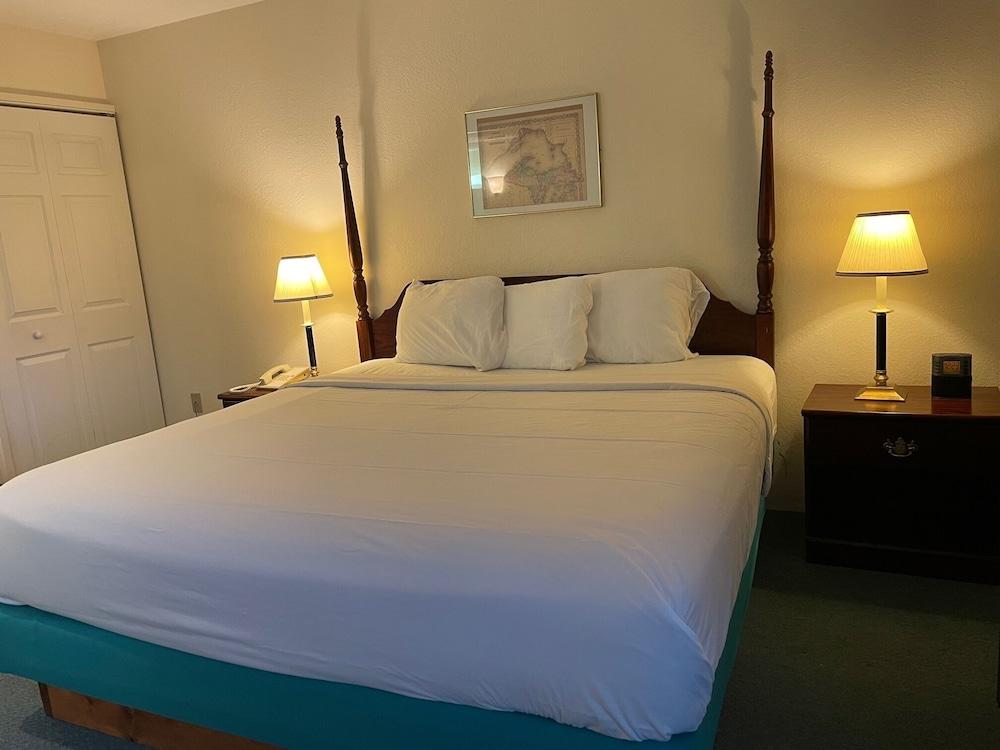 Voyager Inn photo 81