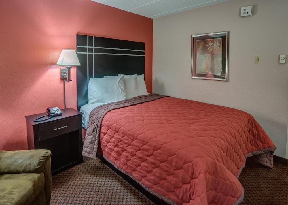 Prime Rate Inn photo 16