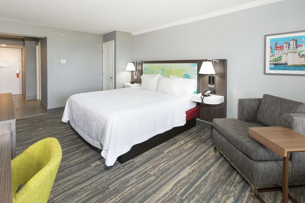 Hampton Inn St. Augustine Beach photo 13
