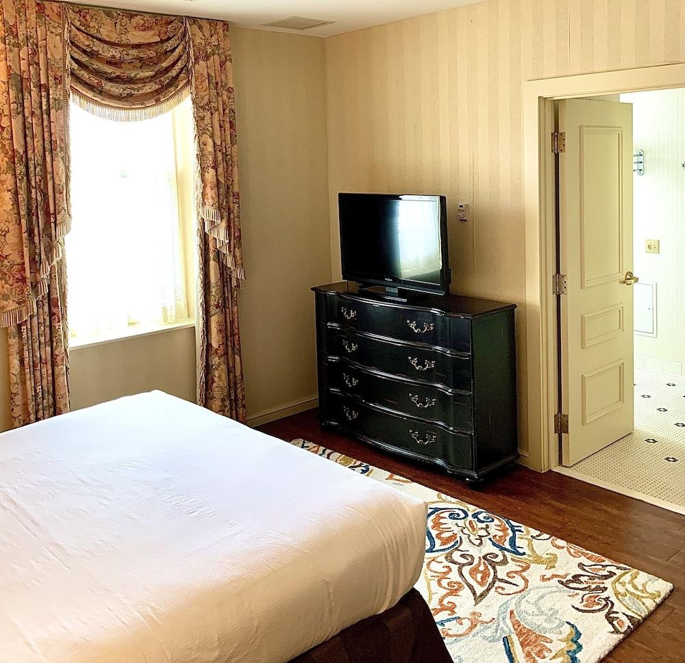 Hotel Winneshiek photo 33