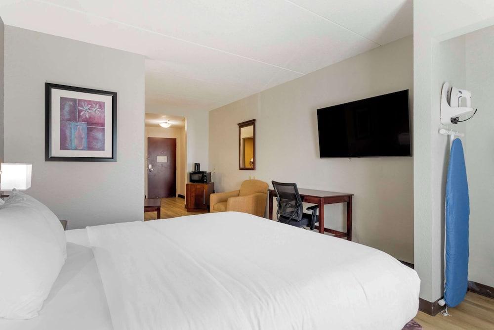 Comfort Suites Kodak Sevierville photo 13