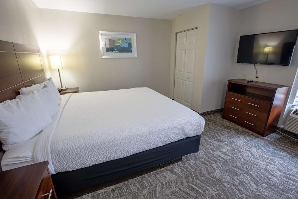 Best Western Plus Vermilion River Inn & Suites photo 7