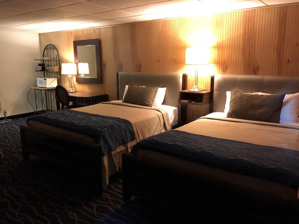 Rodeway Inn Harlan photo 32