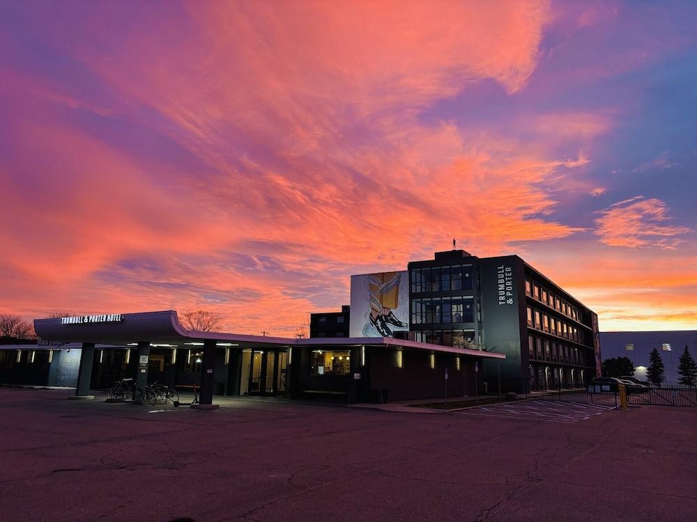 Trumbull and Porter Hotel photo 11