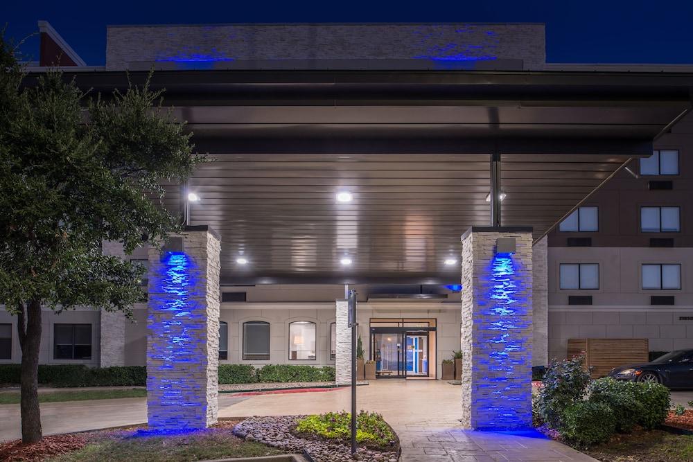 Holiday Inn Express Hotel & Suites Mesquite by IHG photo 46