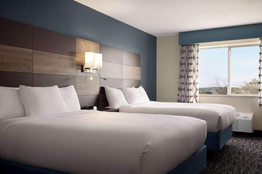 AmericInn by Wyndham Dodgeville photo 7