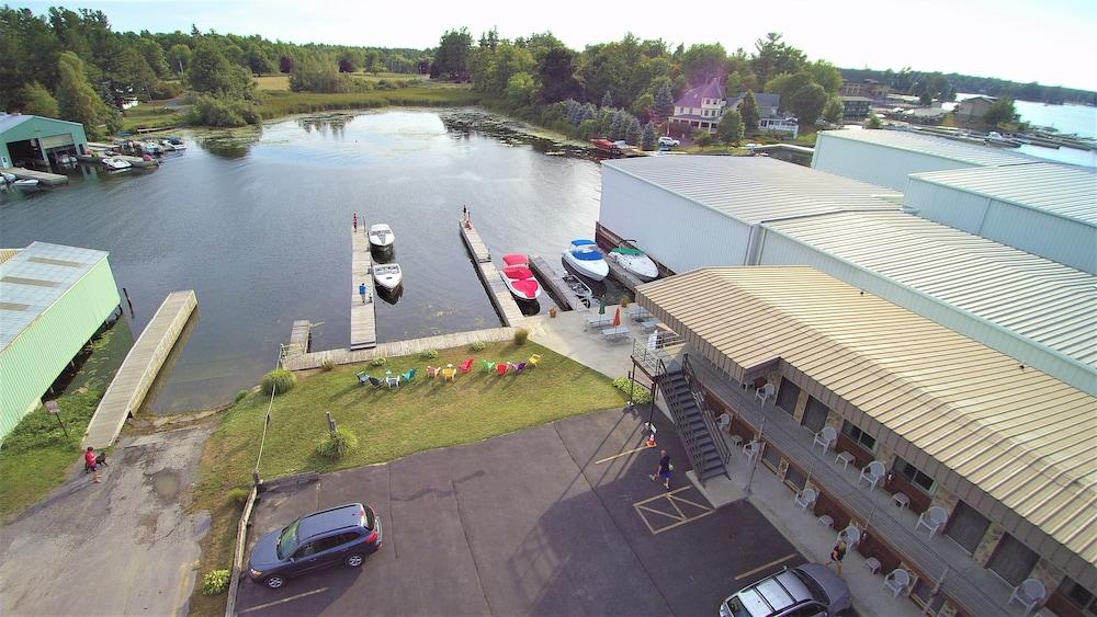 Otter Creek Inn photo 35