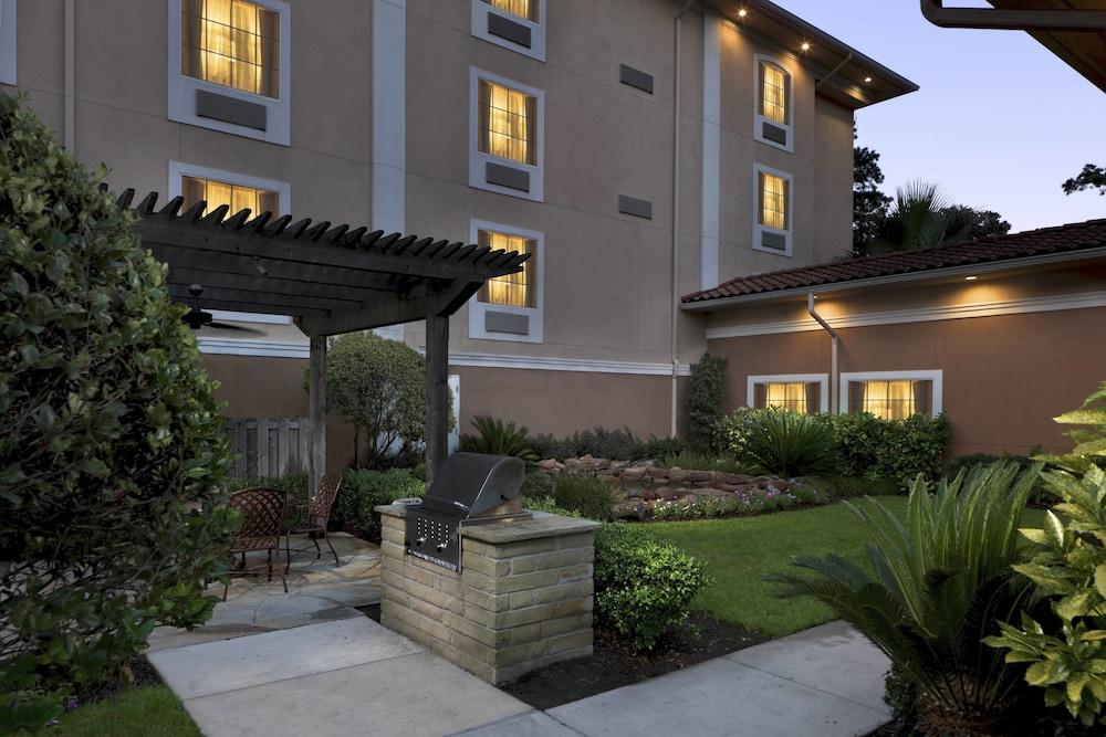 TownePlace Suites by Marriott Houston Intercontinental Arpt photo 20