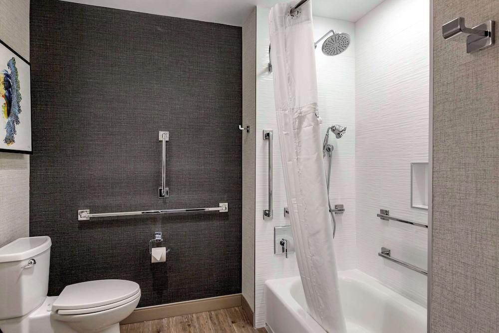 Cambria Hotel Manchester South Windsor photo 57