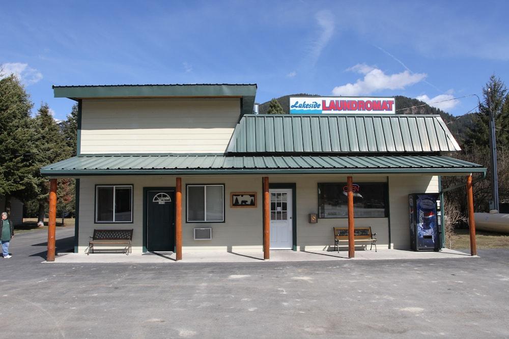 Lakeside Resort and Motel photo 73