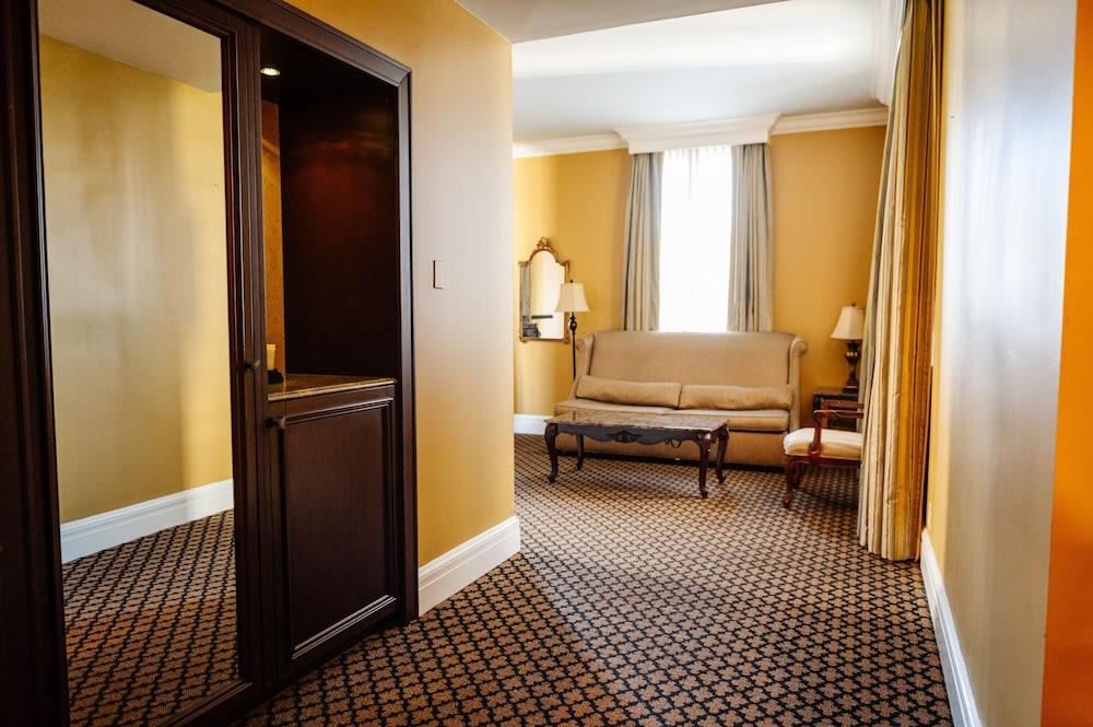 The Lafayette New Orleans By Kasa Living photo 20