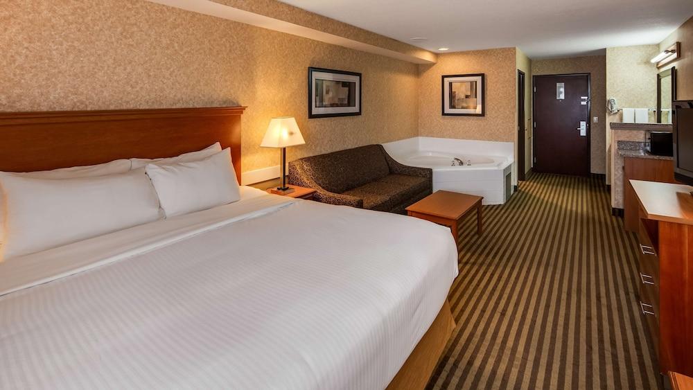 Best Western Rama Inn photo 16