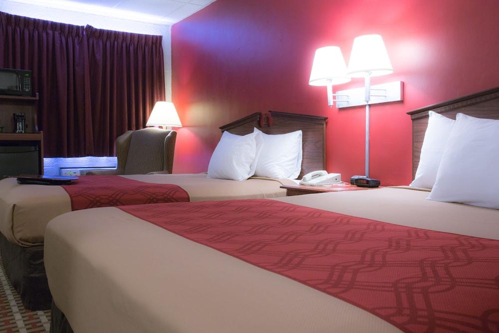 Econo Lodge Williamsport photo 12