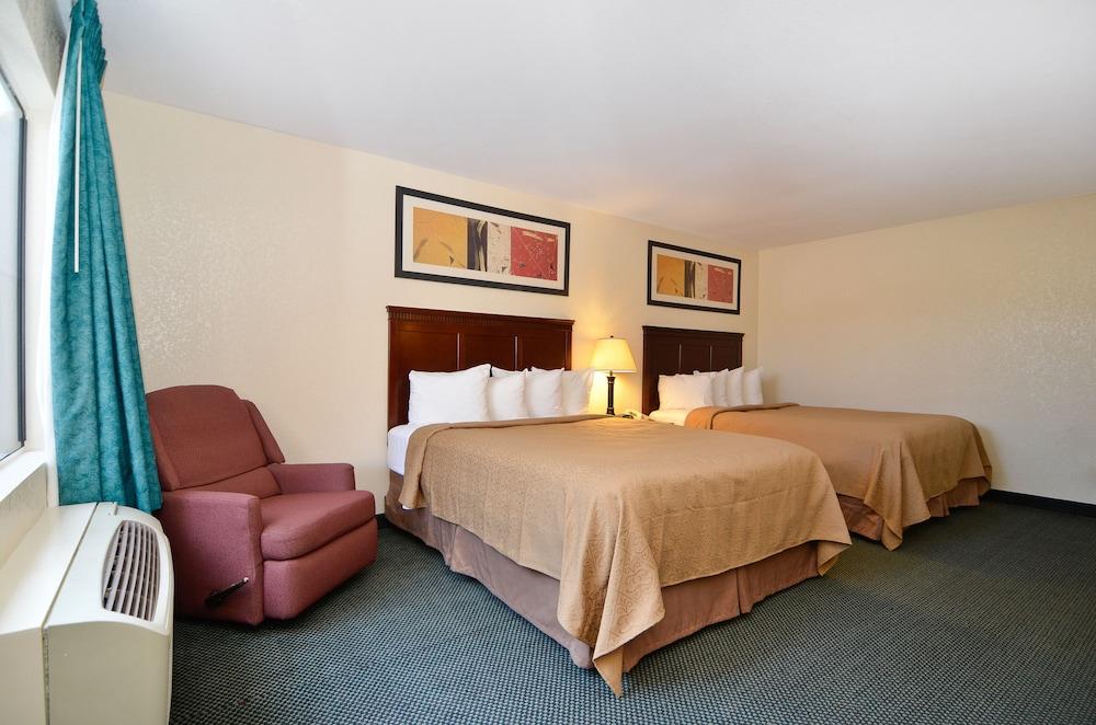 Quality Inn San Diego I-5 Naval Base photo 14