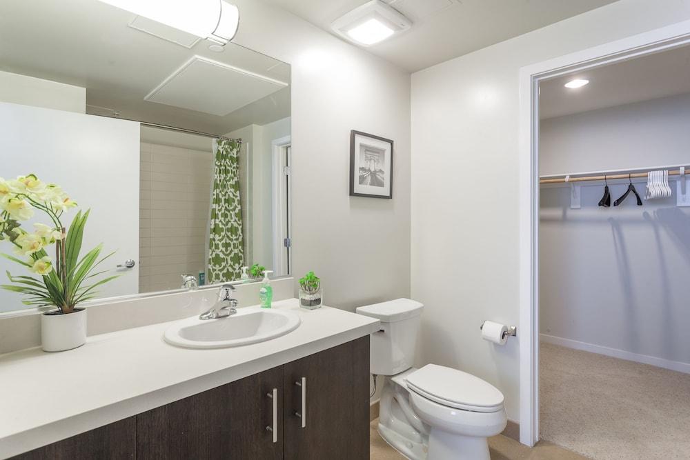 Tripbz Avalo Suites photo 47