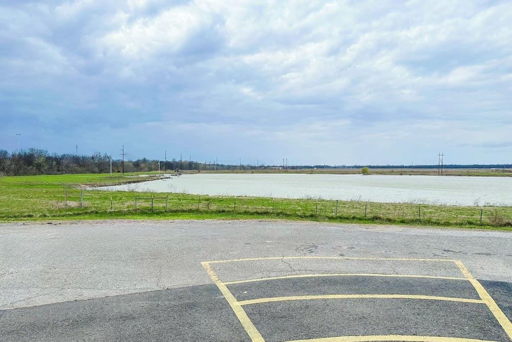 Shamrock Kings Inn By Oyo Marked Tree I-555 photo 12