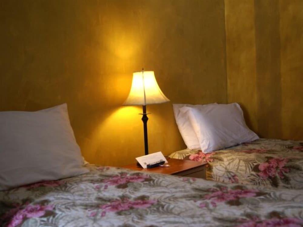 The Jay Village Inn photo 7