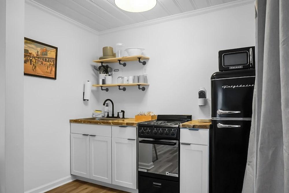 Boardwalk Inn photo 7